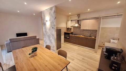 Kitchen or kitchenette, Living room, Dining area