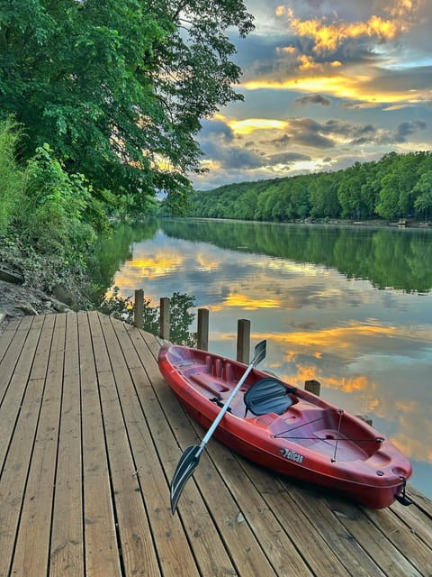 Rivers Edge - On the River, Breathtaking views! House in Front Royal