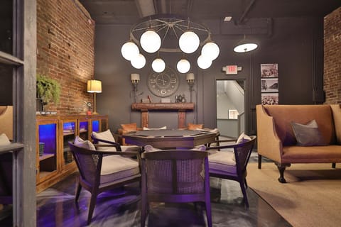 Lounge or bar, Seating area