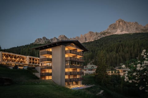 Property building, Night, Natural landscape, Landmark view, Mountain view