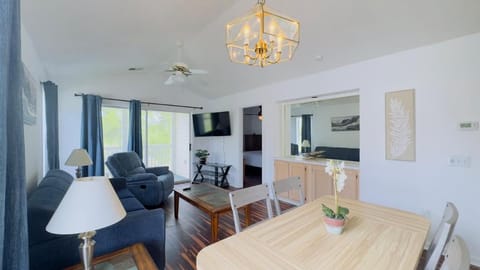 River Oaks Gorgeous 2BR condo Apartment in Carolina Forest