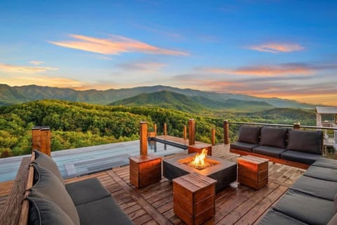 Natural landscape, View (from property/room), Seating area, Mountain view