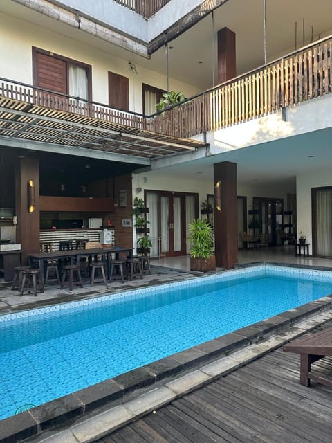 Property building, Day, Balcony/Terrace, Pool view, Swimming pool