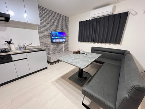 TV and multimedia, Kitchen or kitchenette, Living room