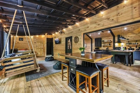 Kitchen or kitchenette, Living room, Seating area