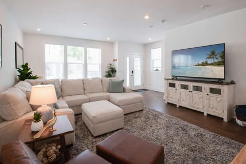 Living room, Evening entertainment