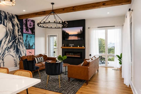 Living room, Photo of the whole room, Seating area