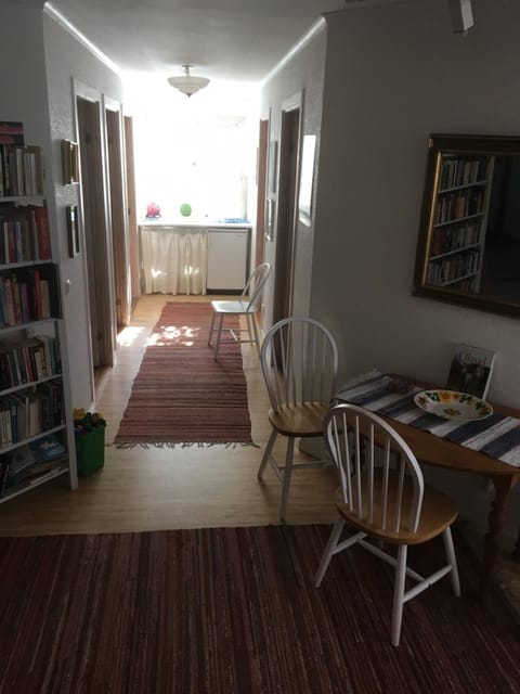 Library, Area and facilities