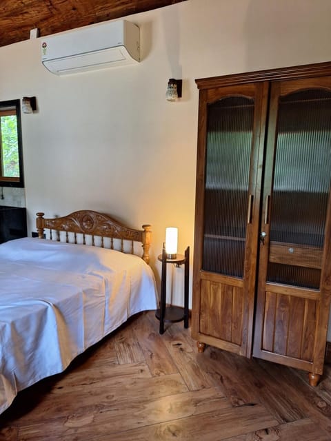 Bed, Bedroom, wardrobe