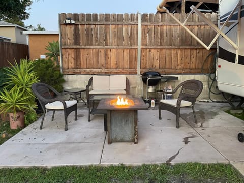 Patio, BBQ facilities