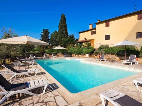 Solarium, Pool view, sunbed