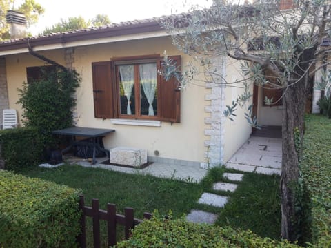 Property building, Garden
