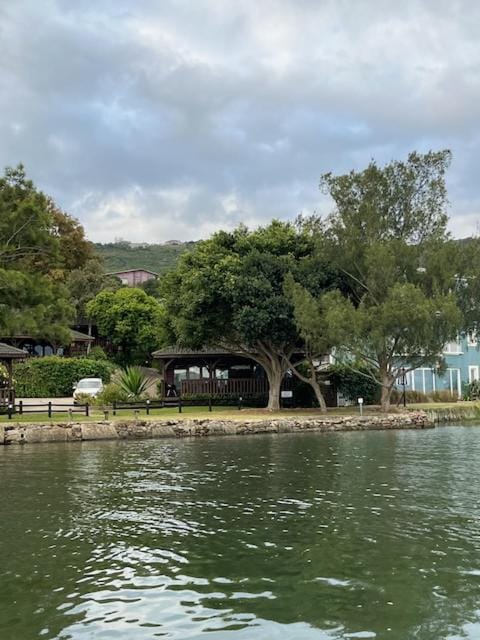 Knysna River Club Getaways - Luxury waterfront chalets Chalet in Knysna