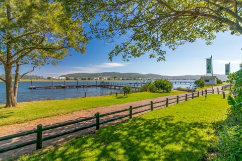 Knysna River Club Getaways - Luxury waterfront chalets Chalet in Knysna