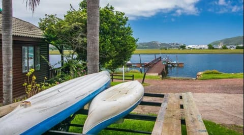 Knysna River Club Getaways - Luxury waterfront chalets Chalet in Knysna