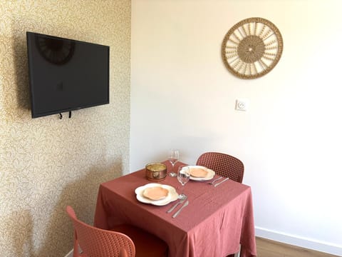 M113 Marquer Superbe T2 proche de la douane Moillesulaz et de Genève Apartment in Annemasse