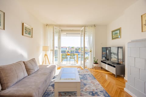 Living room, Sea view