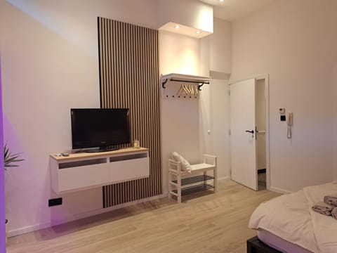 Evening entertainment, wardrobe