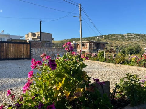 Property building, Garden, Garden view, Mountain view