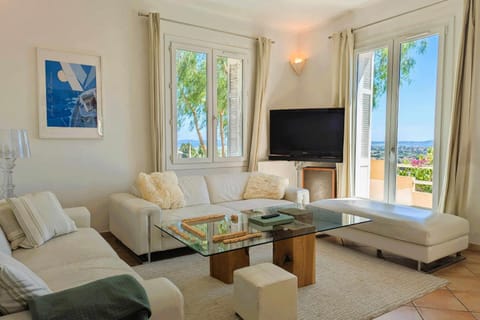 Family house in quiet and residential area House in Hyères