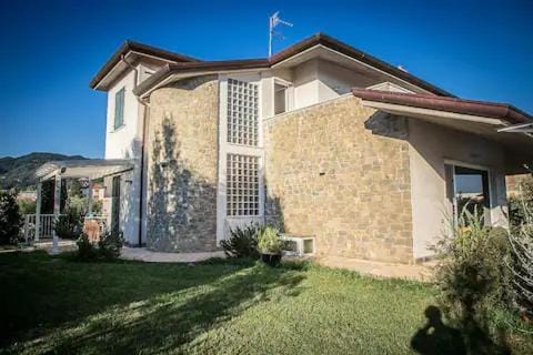 Villa Diana Villa in Sarzana