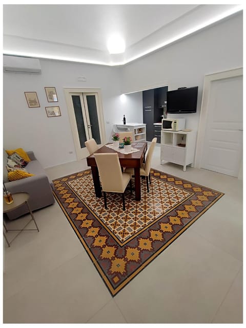TV and multimedia, Kitchen or kitchenette, Living room, Seating area, Dining area, oven, pet friendly