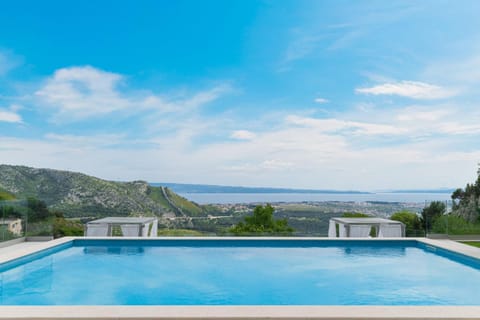 Sea view, Swimming pool