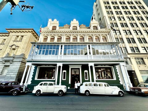 Property building, Day