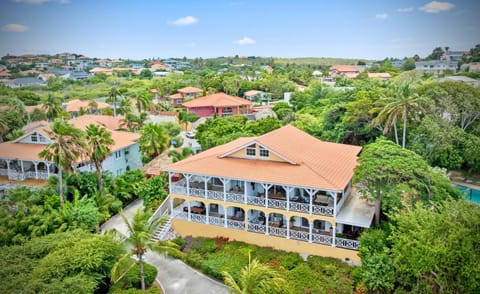 Property building, Day