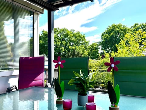 View (from property/room), Balcony/Terrace