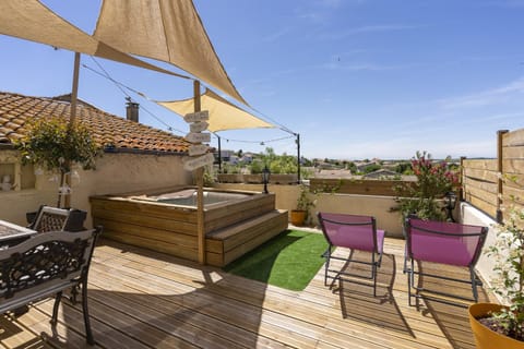 View (from property/room), Balcony/Terrace, Spa and wellness centre/facilities