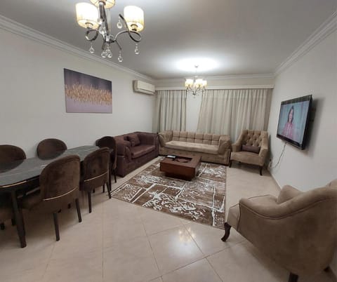 TV and multimedia, Living room, Seating area, Dining area, Food