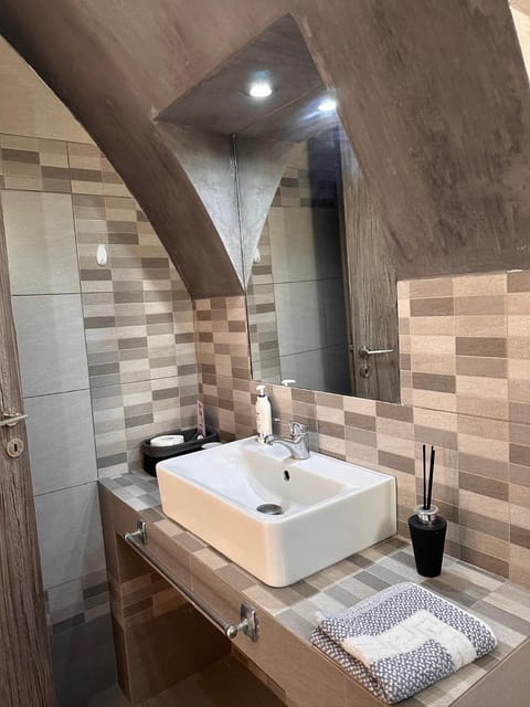 Cycladic Relaxation Corner Apartment in Thera