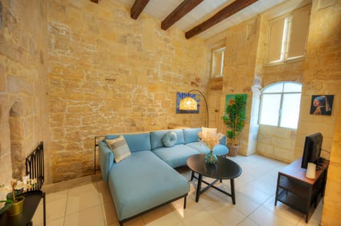 Magestic palazzo, jacuzzi on roof terrace GOVAL-3 House in Valletta