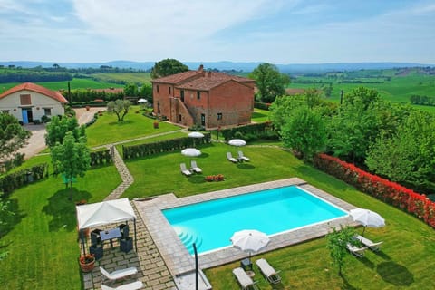 Property building, Bird's eye view, Swimming pool