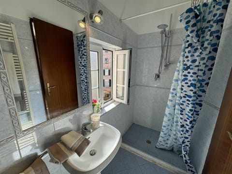 Anna Apartment in Capannori