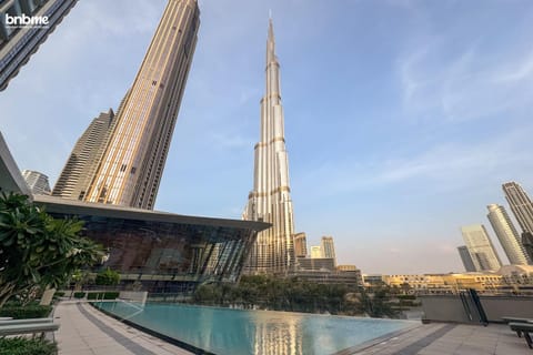 Nearby landmark, Day, City view, Pool view, Swimming pool, Swimming pool