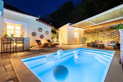 Night, Swimming pool