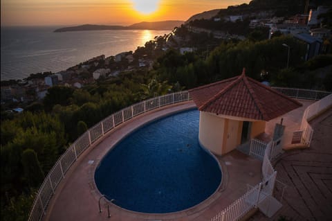 Natural landscape, Pool view, Sea view, Swimming pool, Swimming pool, Sunset