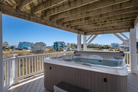 Sleeps 19 Ocean Views & 4-Min Walk to the Beach House in Corolla