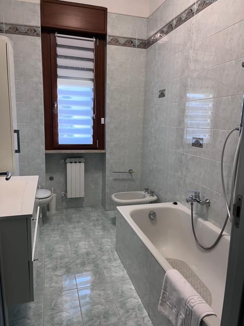 Shower, Bathroom, Bath