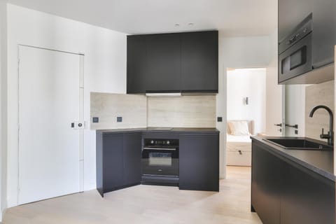 Appartement 2 Pièces I 8 min à pied de la Défense Apartment in Courbevoie