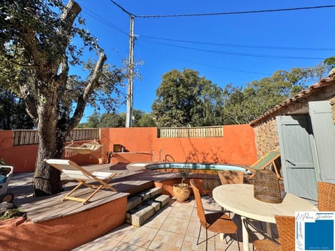 Patio, Day, View (from property/room), Balcony/Terrace, Dining area, Swimming pool