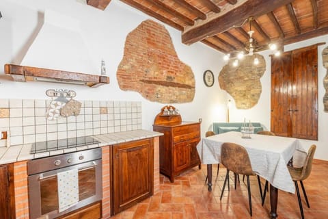 Nido nel vicolo sea and old town Apartment in Piombino