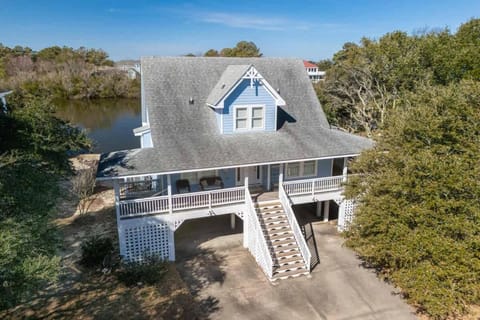 Fish on the Lake 8Min Walk to Beach House in Corolla