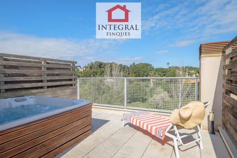 Day, Natural landscape, View (from property/room), Balcony/Terrace, Swimming pool