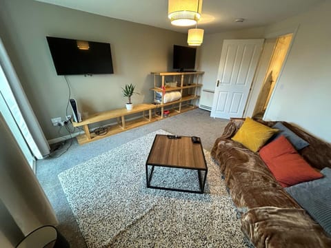 TV and multimedia, Living room, Seating area