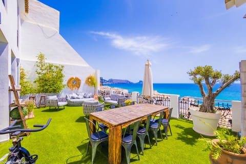 Balcony/Terrace, Balcony/Terrace, Beach, Sea view