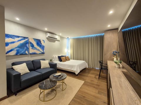 Bed, TV and multimedia, Living room, Bedroom, air conditioner