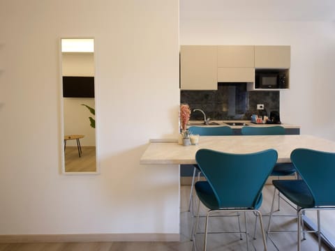 TV and multimedia, Kitchen or kitchenette, Living room, Dining area